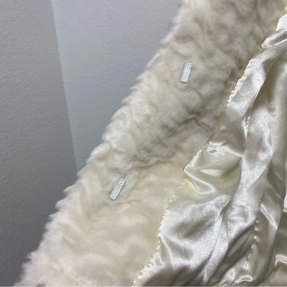 Silk & Sable Off White Cream Faux Fur Teddy Jacket - Small - Like New/NWOT - Picture 6 of 9